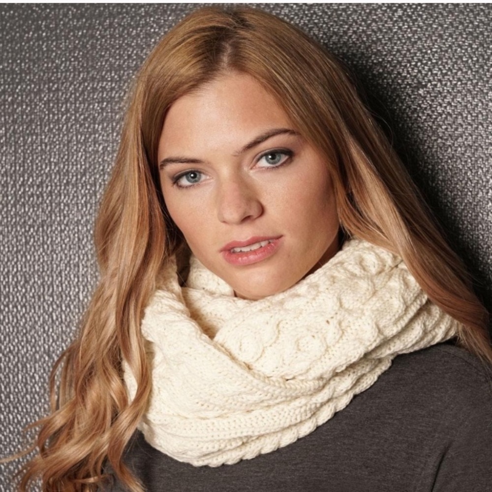 Blarney Wool Infiniti Scarf